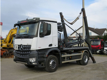 Portacontenedor de cadenas camión MERCEDES-BENZ Actros 1840