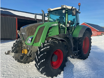 Tractor FENDT 828 Vario