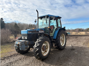 Tractor FORD