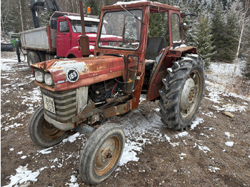 Tractor MASSEY FERGUSON