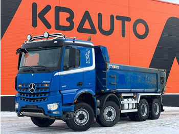 Volquete camión MERCEDES-BENZ Arocs 3251