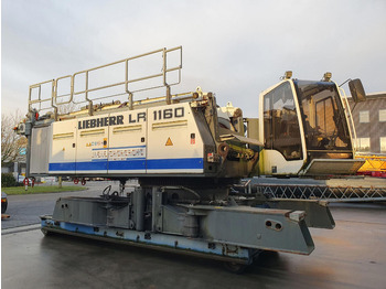 Grúa sobre orugas LIEBHERR LR 1160