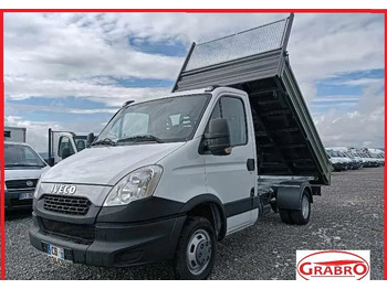 Volquete furgoneta IVECO Daily 35C15