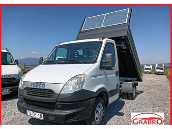 Volquete furgoneta IVECO Daily 35C15