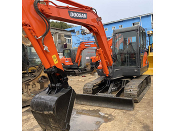 Excavadora de cadenas DOOSAN DX225