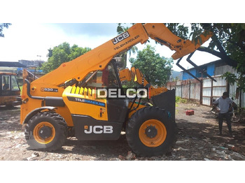 Manipulador telescópico nuevo JCB 530-70: foto 3