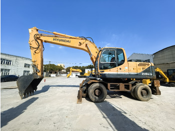 Excavadora de ruedas HYUNDAI