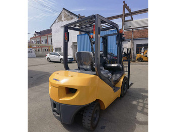 Carretilla elevadora diésel Used Forklift komatsu 3 Ton Triplex Mast Stage 4.5m Secondhand Japan Forklift: foto 5