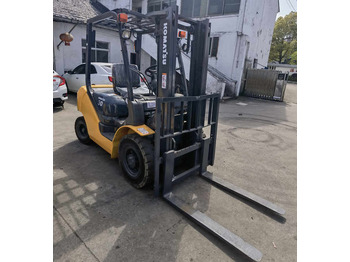 Carretilla elevadora diésel Used Forklift komatsu 3 Ton Triplex Mast Stage 4.5m Secondhand Japan Forklift: foto 2