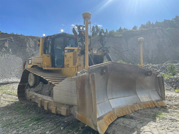 Bulldozer CATERPILLAR D6T