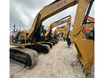 Excavadora de cadenas CATERPILLAR 320D2