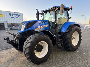 Tractor NEW HOLLAND T7.230