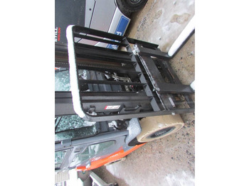 Carretilla elevadora de gas Toyota 02-8 FGF 25 Tonero 25 Gas Stapler 8.500 EUR: foto 2