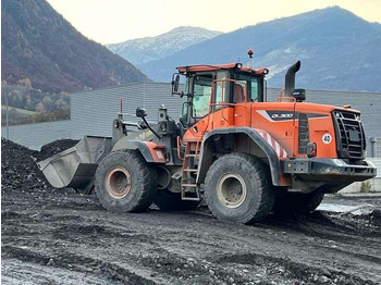 Cargadora de ruedas DOOSAN DL300