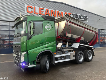 Volquete camión VOLVO FH 540