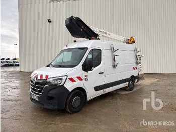 Camión con plataforma elevadora RENAULT Master