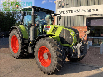 Tractor CLAAS Arion 650