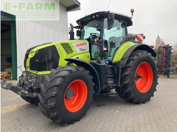 Tractor CLAAS Axion 810