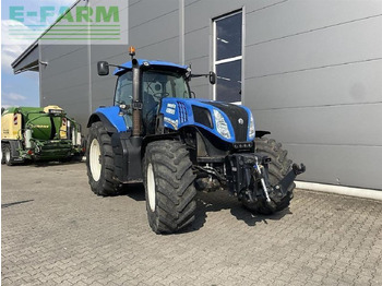 Tractor NEW HOLLAND T8