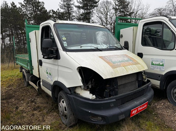 Volquete furgoneta IVECO Daily 35C15