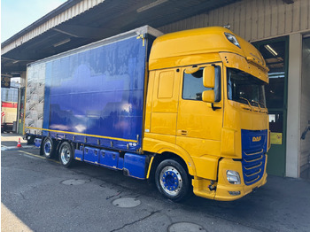 Camión lona DAF XF 530