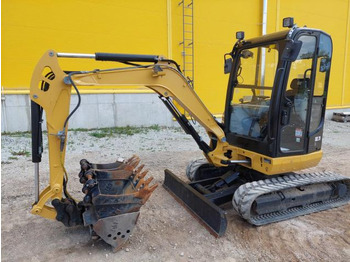 Miniexcavadora CATERPILLAR 302.7DCR