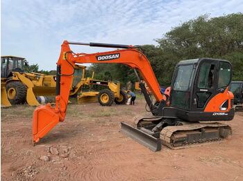 Excavadora DOOSAN DX55