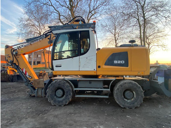 Excavadora de ruedas LIEBHERR