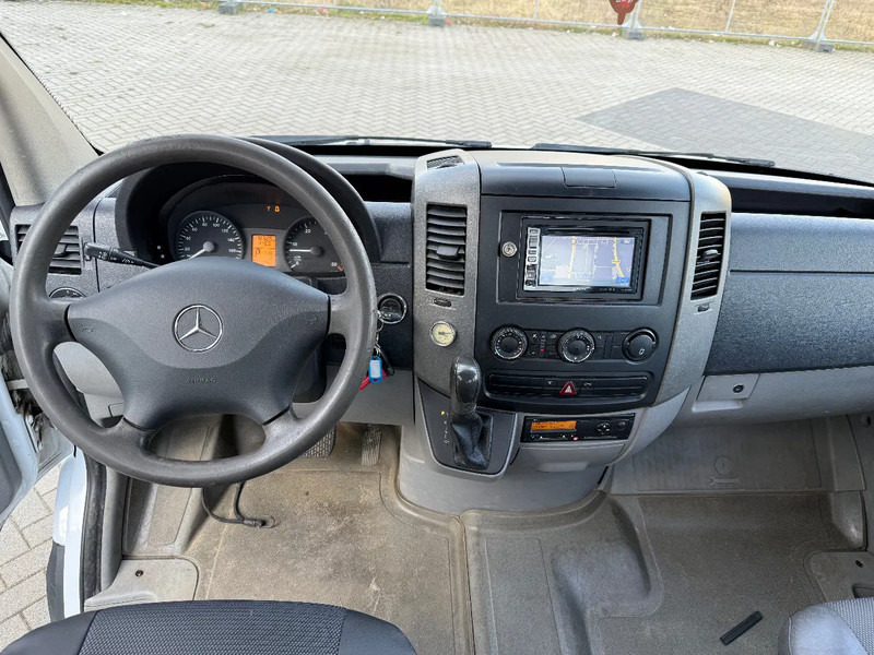 Cabeza tractora Mercedes-Benz Sprinter 519 be trekker 518 cdi V6 origineel 137.000 KM: foto 10