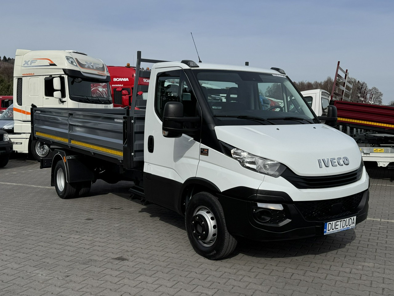 Volquete furgoneta Iveco Daily 70C18 V H: foto 6