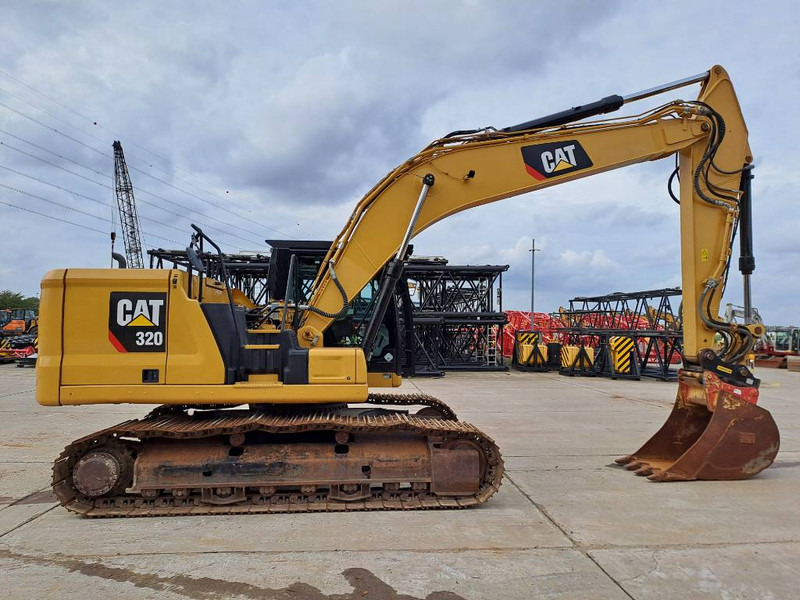 Excavadora de cadenas Cat 320 (2 Buckets): foto 6