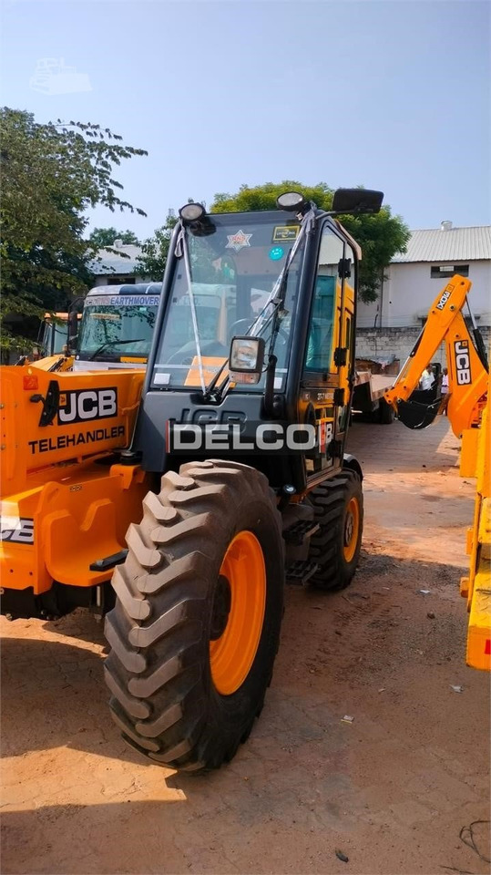 Manipulador telescópico nuevo JCB 530-70: foto 7