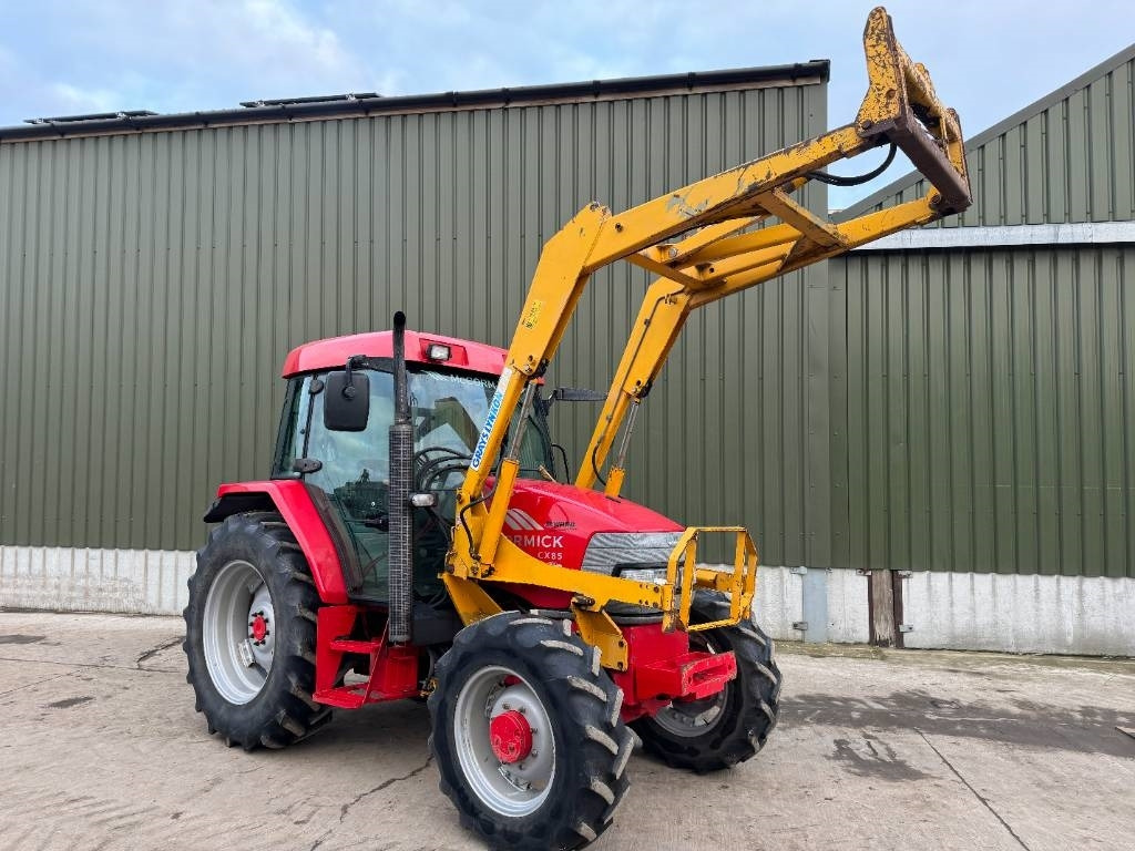 Tractor McCormick CX 80 c/w Grays Loader: foto 12