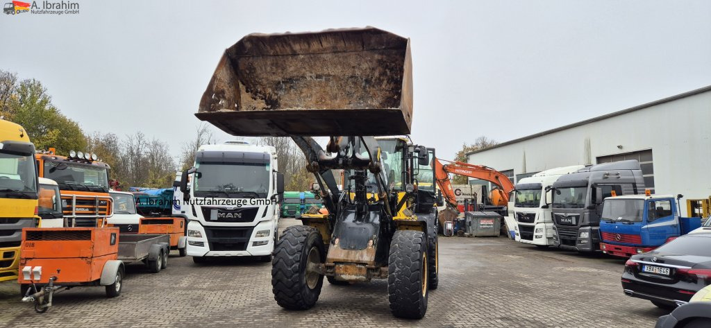 Cargadora de ruedas Komatsu WA 250 Zustand technisch ok, optisch 3-4 Unterlagen vorhanden: foto 8