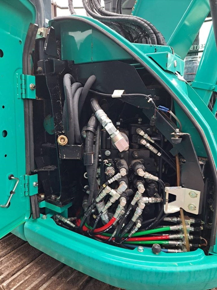 Excavadora de cadenas Kobelco SK 140 SRLC-5: foto 12