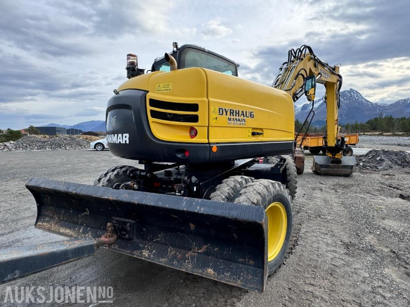 Excavadora 2019 Yanmar B110W Hjulgraver - Firehjulsstyring - Sentralsmøring - Dumperhenger - Tiltrotator - Pusskuffe - Smalskuffe - Graveskuffe - Hydraulisk vibroplate - Pallegafler: foto 6