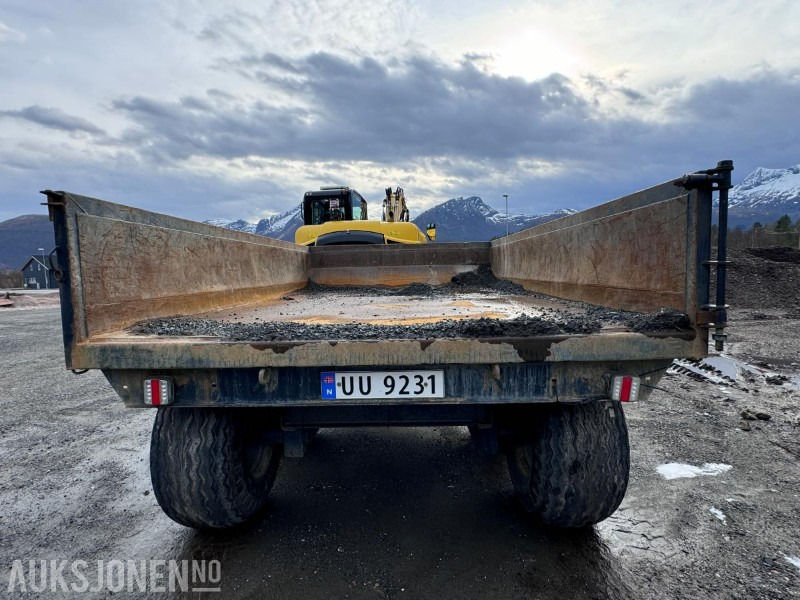 Excavadora 2019 Yanmar B110W Hjulgraver - Firehjulsstyring - Sentralsmøring - Dumperhenger - Tiltrotator - Pusskuffe - Smalskuffe - Graveskuffe - Hydraulisk vibroplate - Pallegafler: foto 13