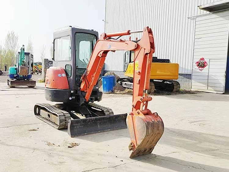 Miniexcavadora Hitachi ZX 30: foto 1