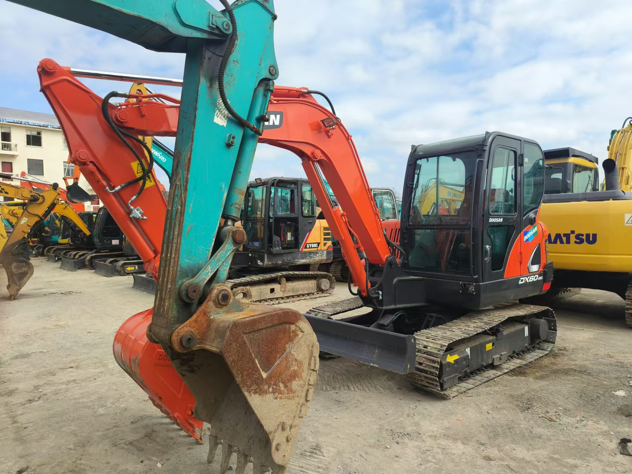 Excavadora de cadenas DOOSAN DX60: foto 6