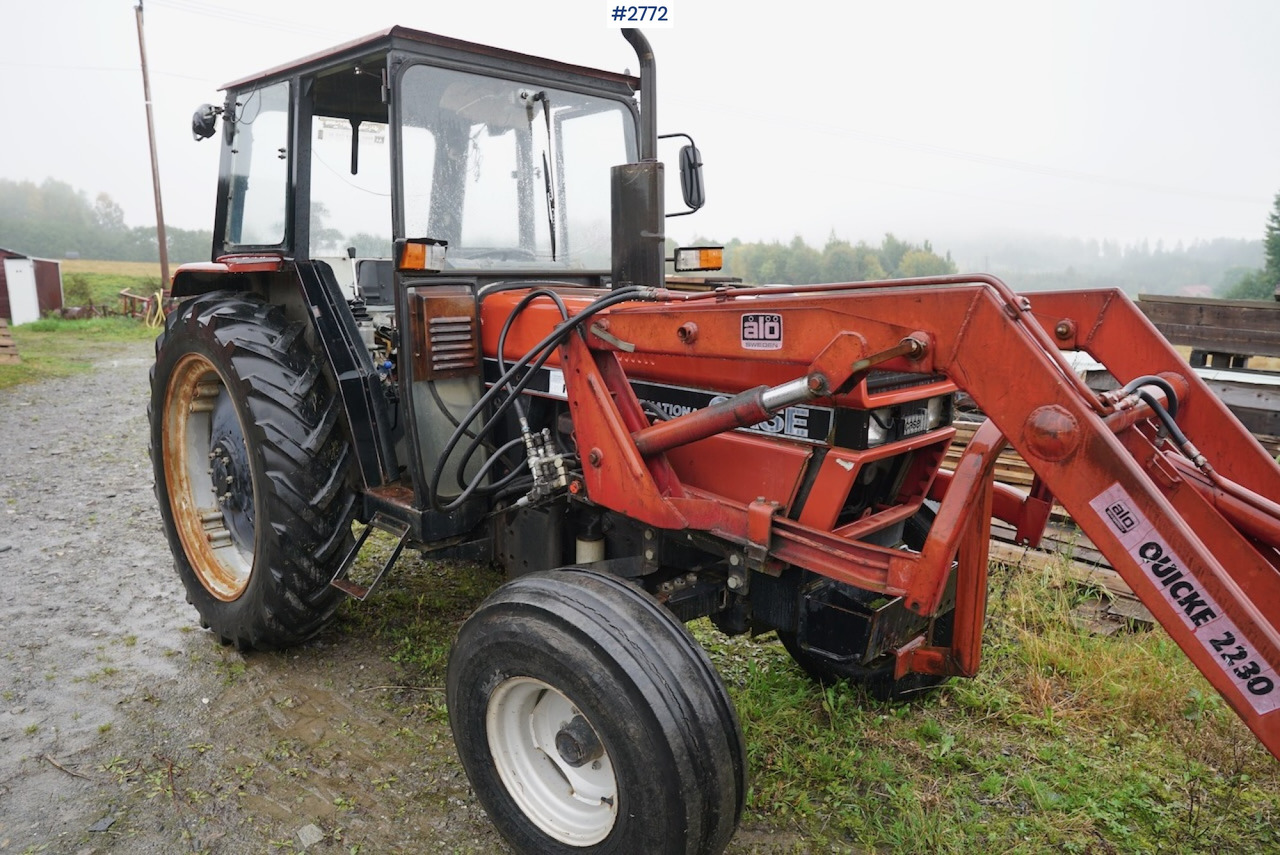 Tractor 1989 Case International 585 XL w/ Quicke Loader: foto 12