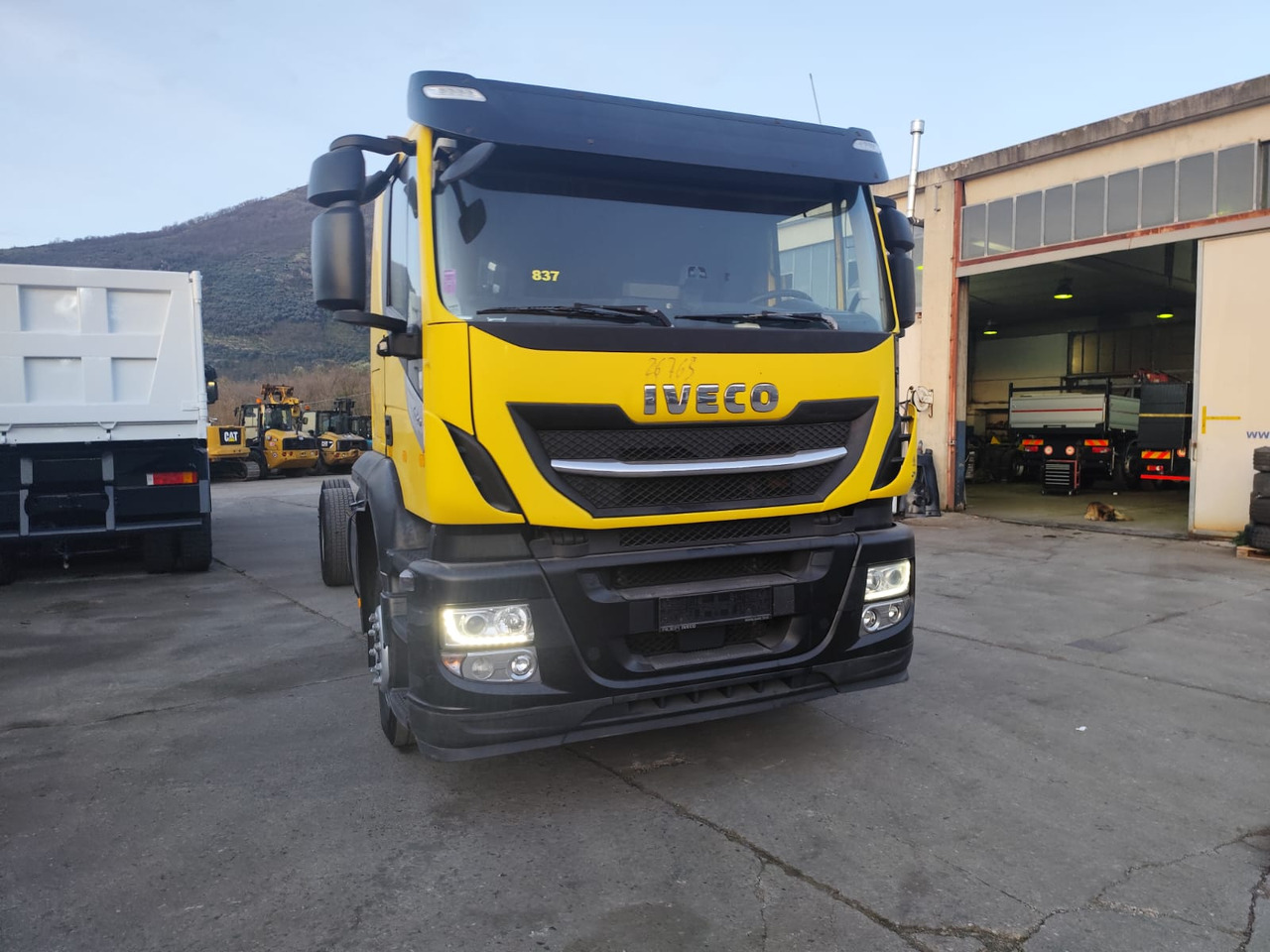 Camión caja abierta IVECO STRALIS HI-WAY 260S46 XP: foto 23