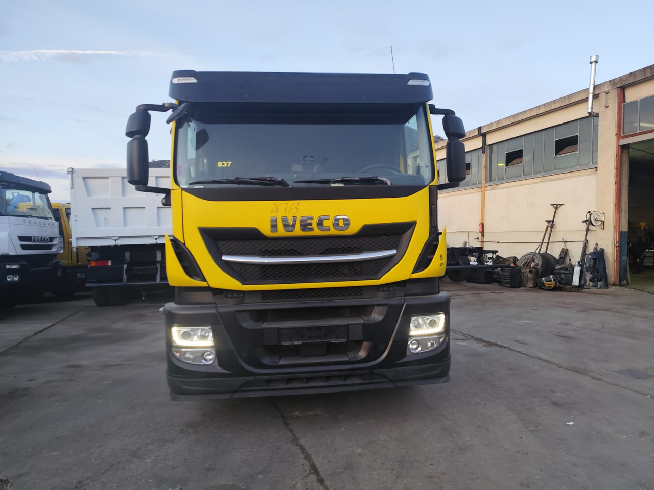 Camión caja abierta IVECO STRALIS HI-WAY 260S46 XP: foto 24