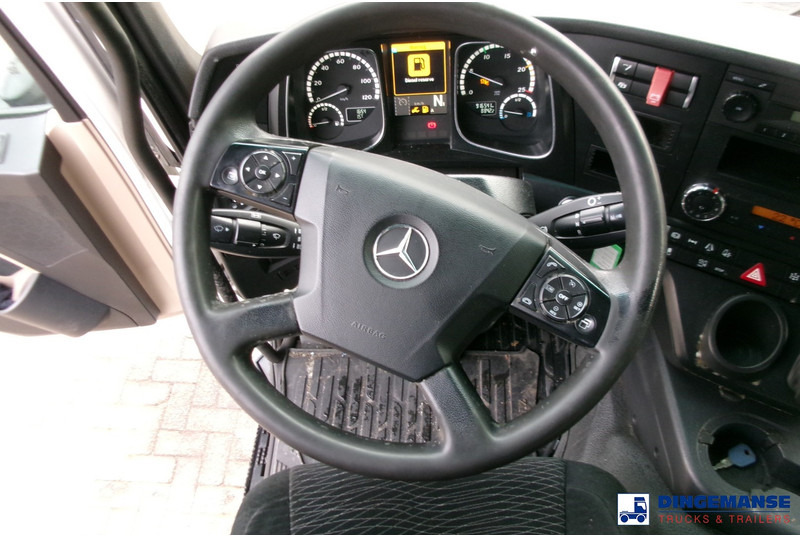 Leasing financiero de Mercedes-Benz Actros 1843 4x2 Euro 6 / ADR + PTO leasing Mercedes-Benz Actros 1843 4x2 Euro 6 / ADR + PTO: foto 12