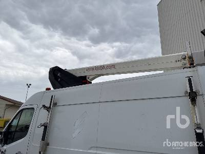 Camión con plataforma elevadora RENAULT MASTER Klubb K32 on Camion Nacelle: foto 35