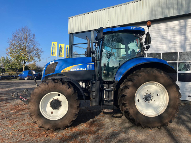 Tractor New Holland T6000 T6030 RC: foto 14