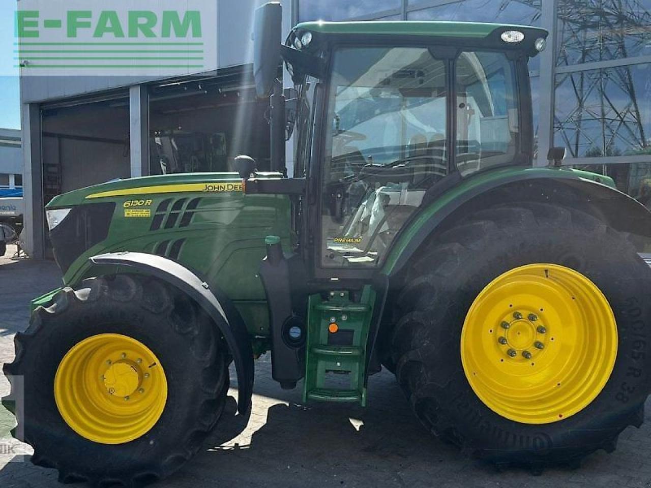 Tractor John Deere 6130r: foto 11