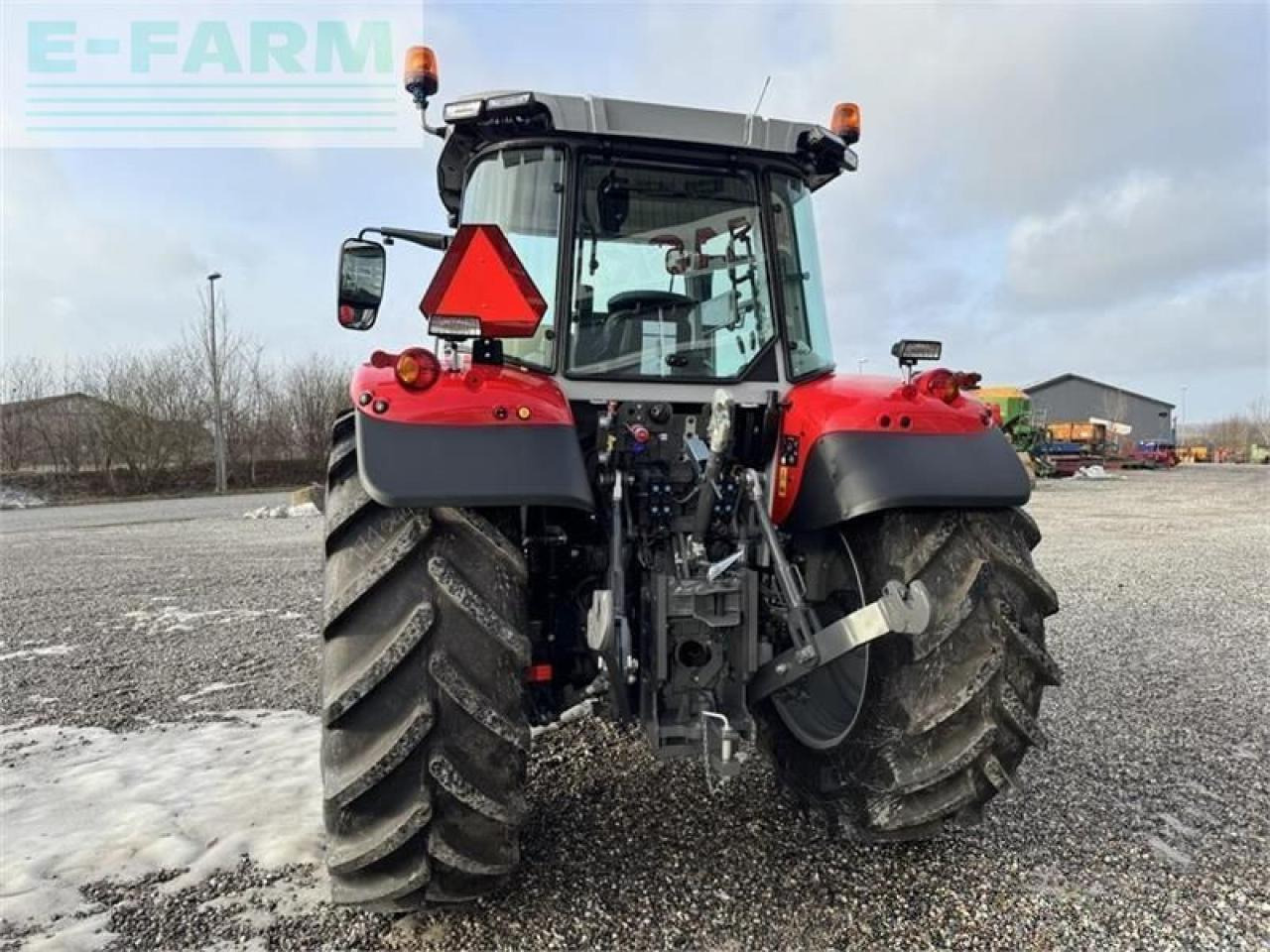 Tractor Massey Ferguson 5s-145 dyna 6 efficient Efficient: foto 6