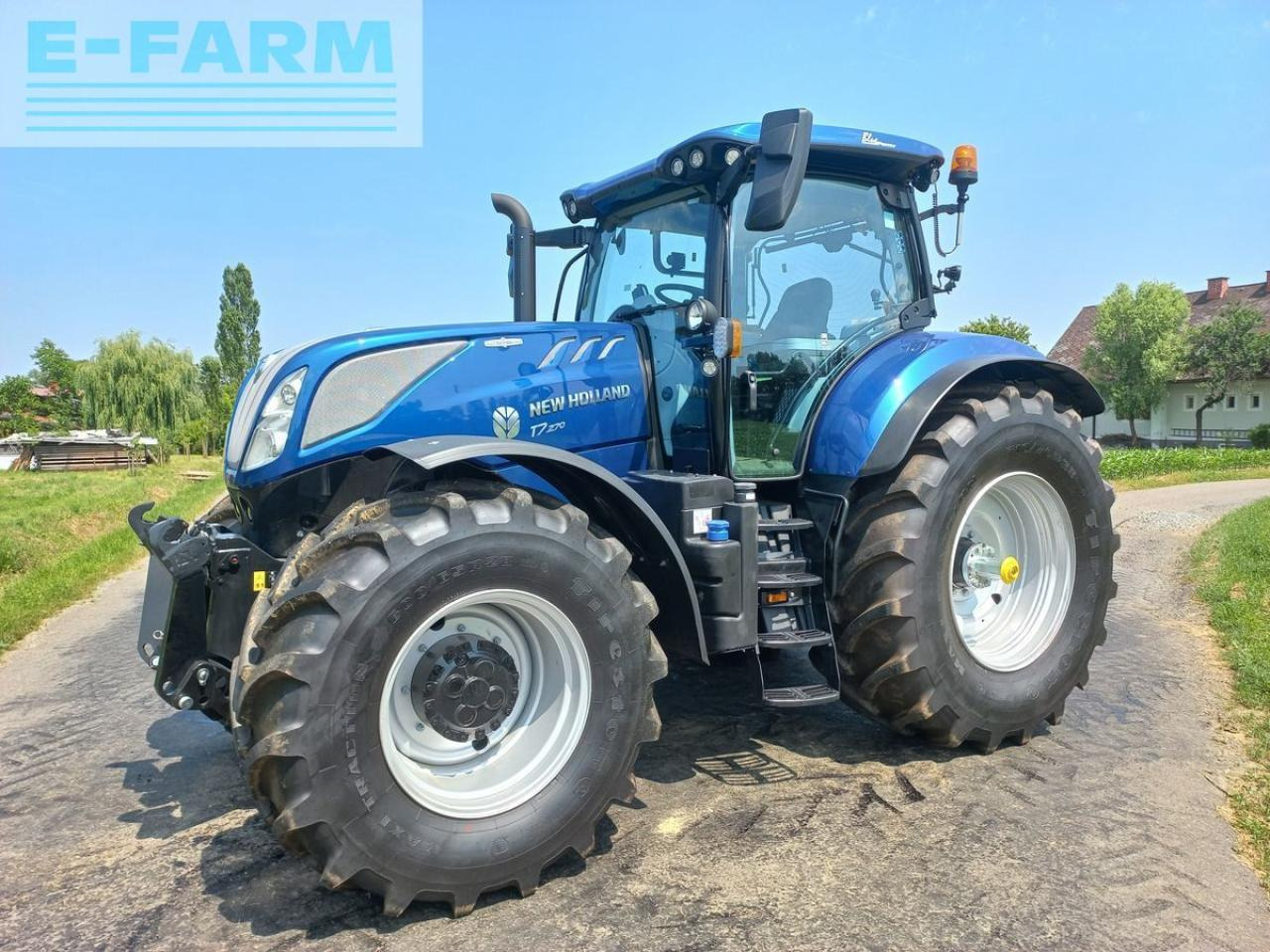 Tractor New Holland t7.270 auto command sidewinder ii (stage v): foto 10