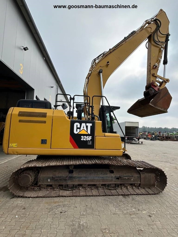 Excavadora de cadenas CAT 326 F LN: foto 6