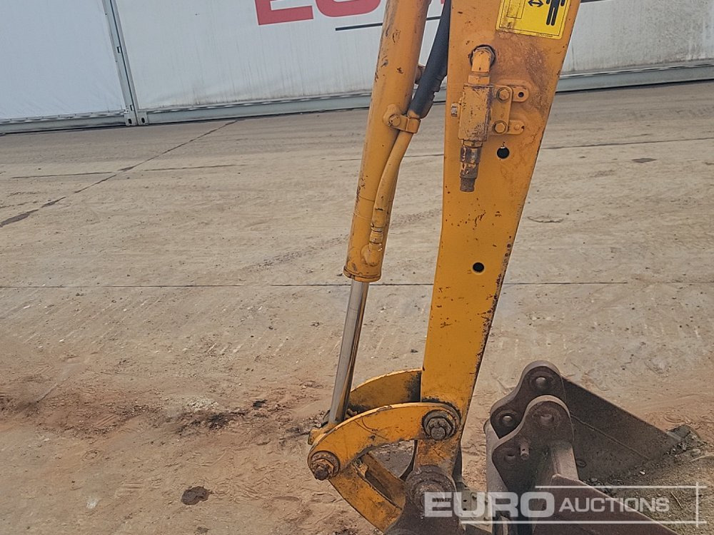 Miniexcavadora 2017 Takeuchi TB216: foto 24